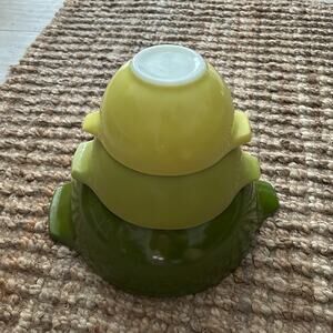 Vintage Pyrex Cinderella Mixing Bowl Set – #444, #442, #441 – Green Opalware